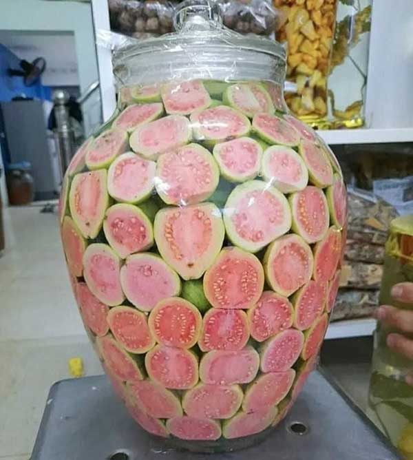 Cách ngâm rượu ổi đúng chuẩn tại nhà