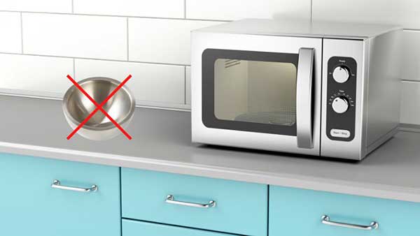 Inox có cho vào lò vi sóng được không?