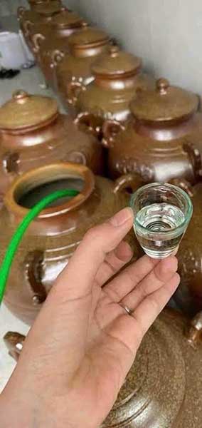 Rượu gạo và rượu nếp khác nhau như thế nào? Cách phân biệt chi tiết